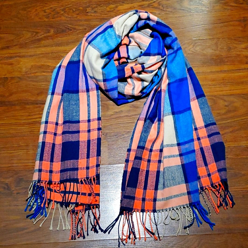 Gap plaid scarf